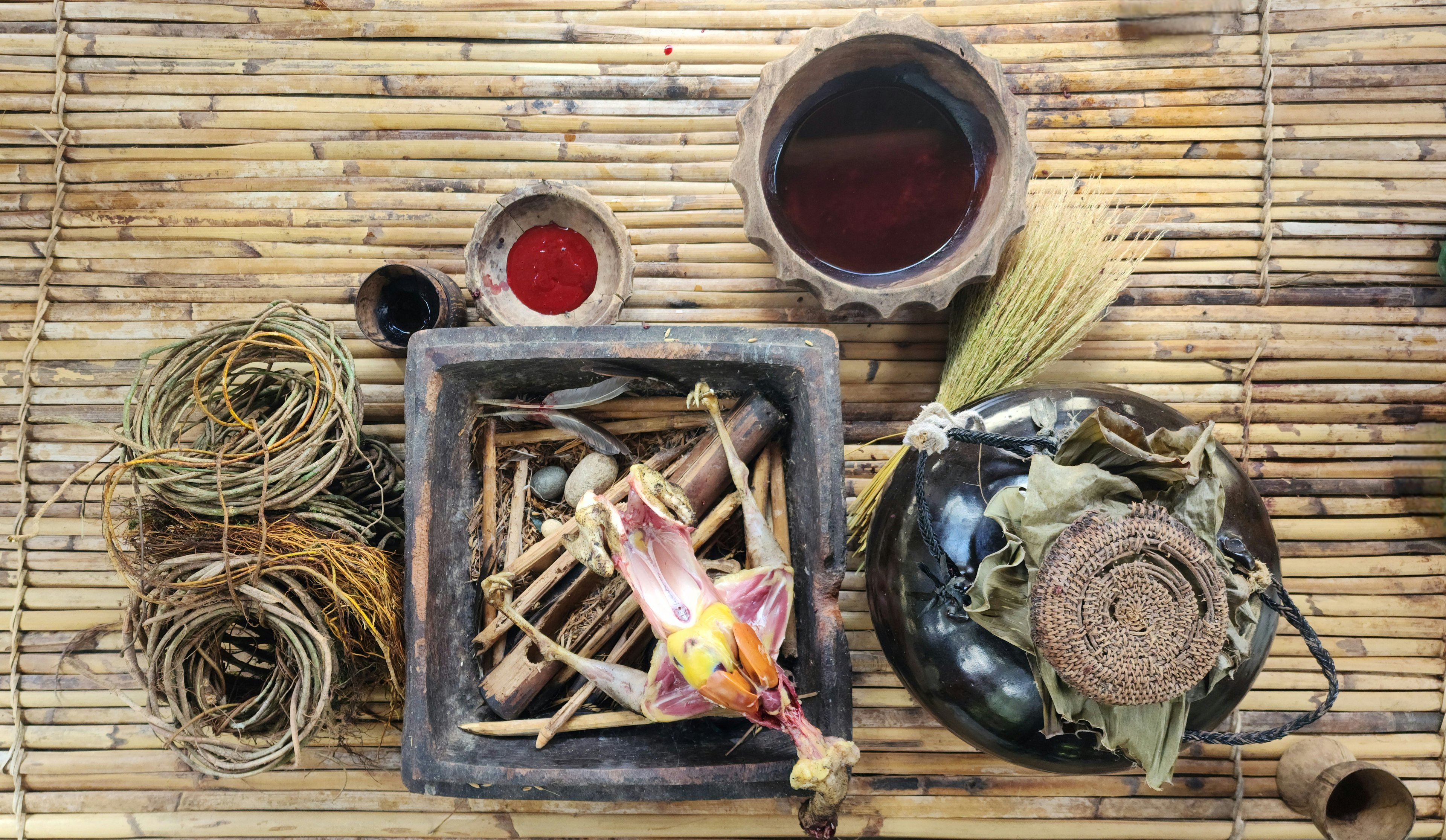Materials used in the baki, a diviantion ritual.