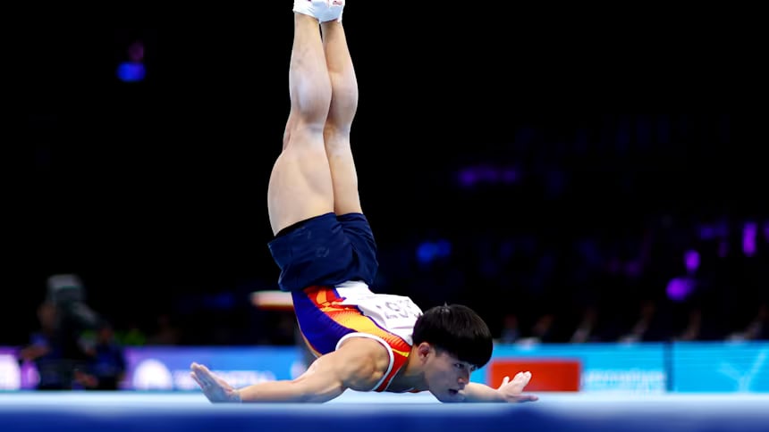 Yulo enters vault, floor exercise finals