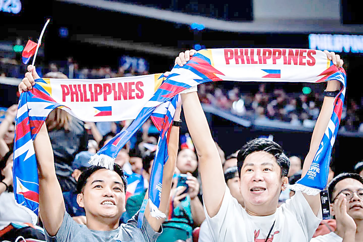 PHILIPPINE Sports Commission chairman Patrick Gregorio (center) pledges his full support to the International Series Philippines presented by BingoPlus during a courtesy visit by key tournament officials Jordan Lam, Pat Janssen, Rahul Singh, and Migs Almeda.