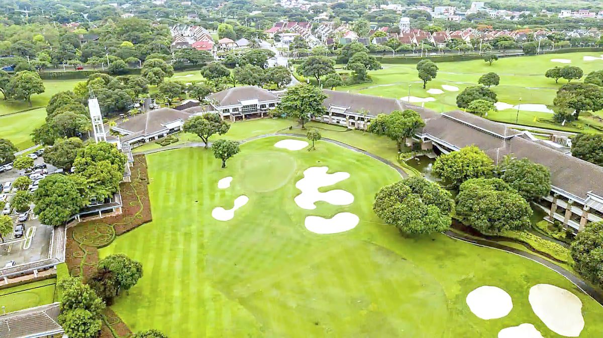 The Orchard Golf and Country Club served as a battleground of the world’s finest golfers when the Johnnie Walker Classic made a stop in the Philippines in 1995.