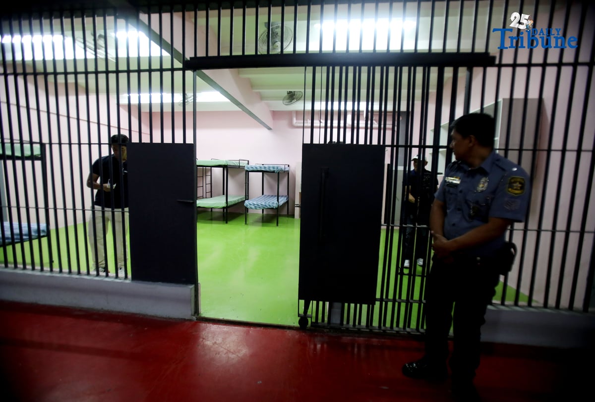 DILG Secretary Jonvic Remulla, accompanied by BJMP Chief JDIR Ruel Rivera, inspects the Quezon City Jail facility in Barangay Payatas, which he said is ready to house those who may be indicted in connection with the flood control scandal.