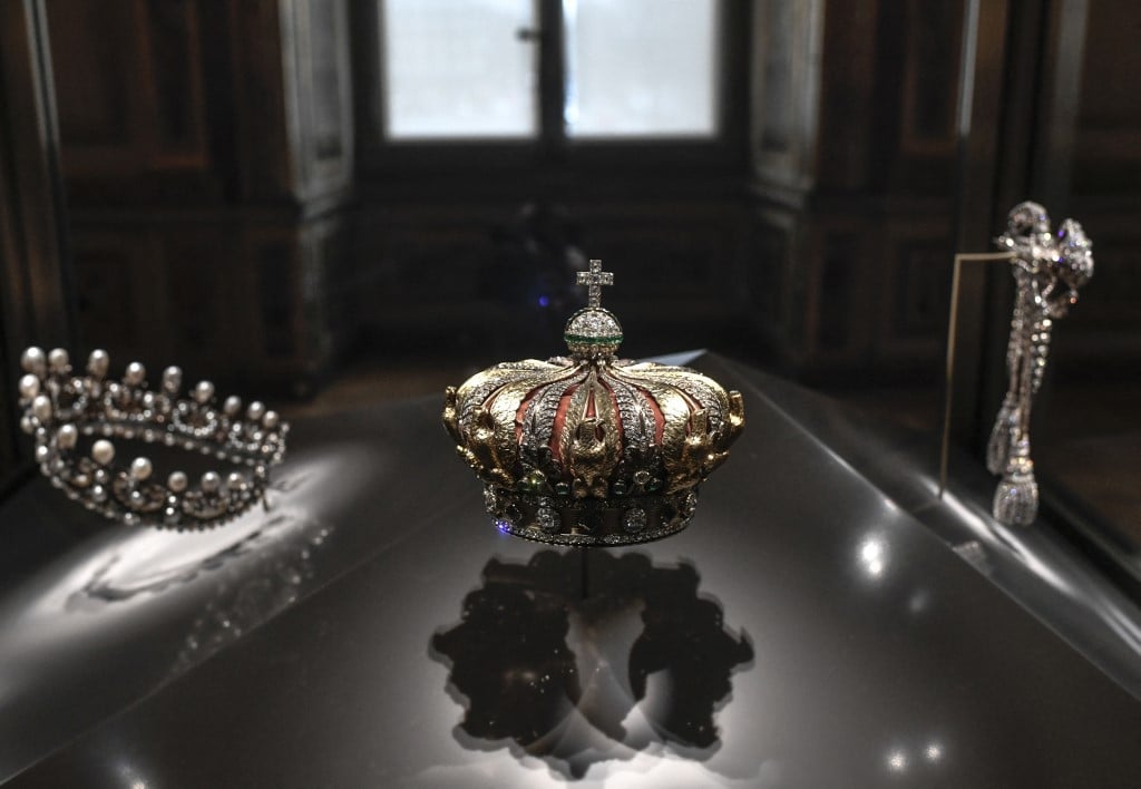 This picture shows the crown of the Empress of the French Eugénie de Montijo displayed at Apollon's Gallery on 14 January 2020 at the Louvre museum in Paris after the reopening of the Gallery following ten months of renovations. 

Robbers broke in to the Louvre and fled with jewellery on 19 October 2025 morning. France's Interior Minister said that jewellery stolen from the Louvre Museum was "priceless". Diamond and emerald crown of the Empress of the French Eugénie de Montijo was found broken near Louvre after robbery, a source close to the case announced.