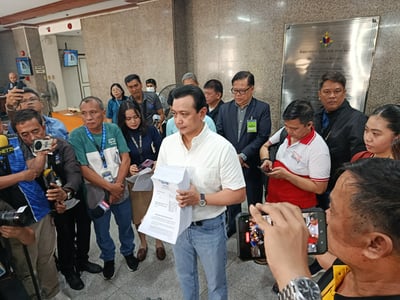Trillanes files plunder case vs. Duterte, Go over P7B projects