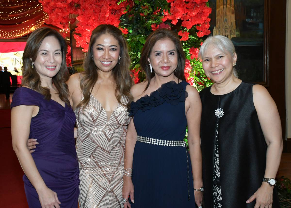 Lulu Salvador, Lynn Moro, Perl Arienza and Mawit Go.