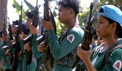 Former rebel with explosives surrenders in Mindoro