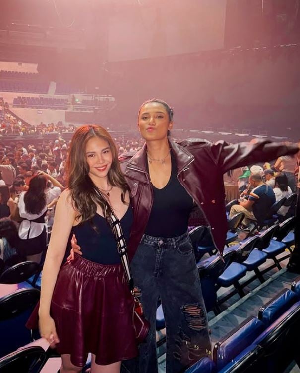 JANELLA Salvador and Klea Pineda
