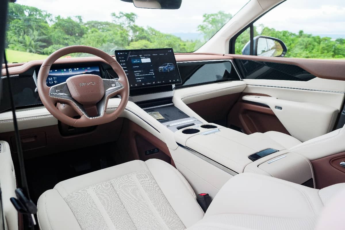 SOFT-TOUCH leather, wide digital screens, and refined finishes define the eMAX 9’s serene cabin.