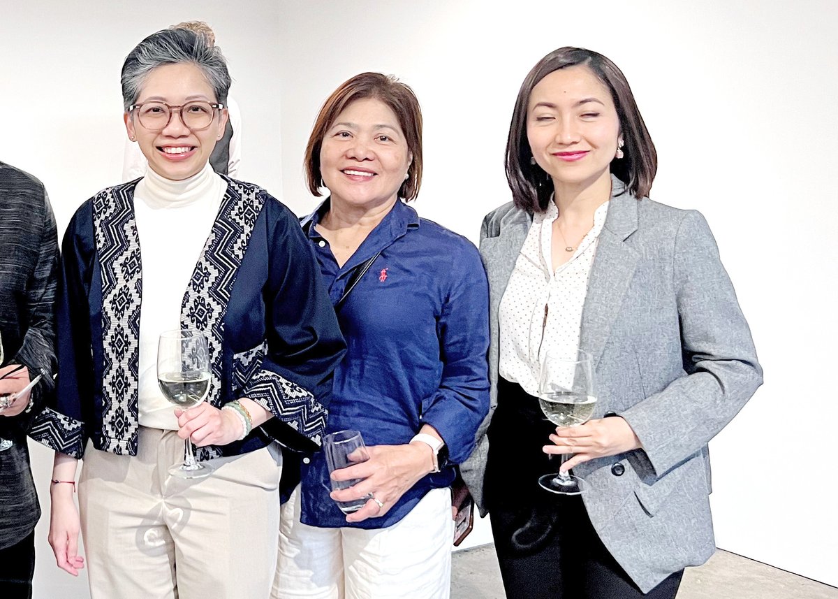 The Philippine diplomatic corps came to support their kababayan (from left) Consul Sheila Tario of the Philippine Embassy Sydney, Joy Jugueta, and Maria Rowena Corpuz of the Philippine Embassy Sydney.