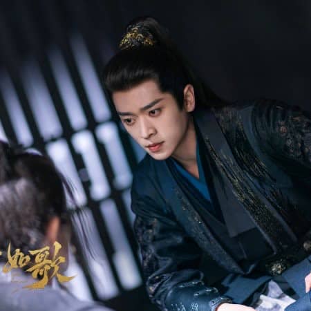 Cheng Lei creates a fascinating tension with his stoic charm and amorous gentleness.
