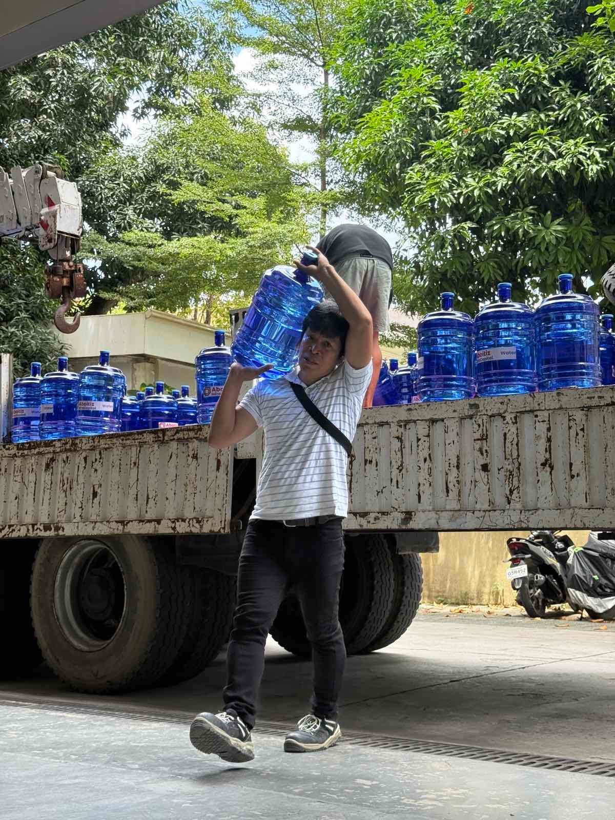 VOLUNTEERS represented nearly every corner of the Aboitiz Group.