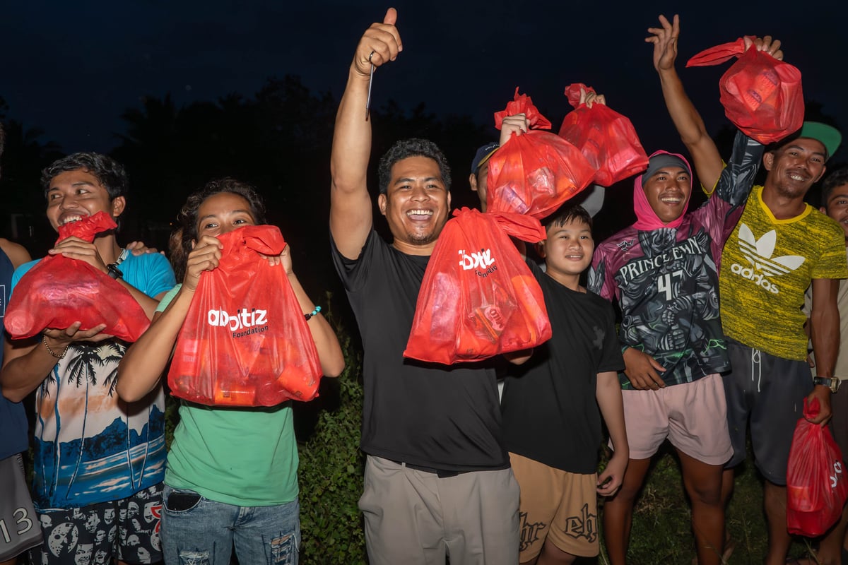 ONEABOITIZ reaffirms its commitment to stand with Filipinos in their hardest times.