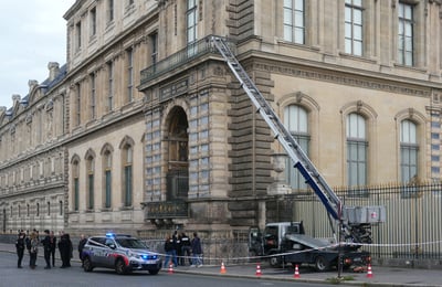 Two suspects arrested in Louvre jewel heist