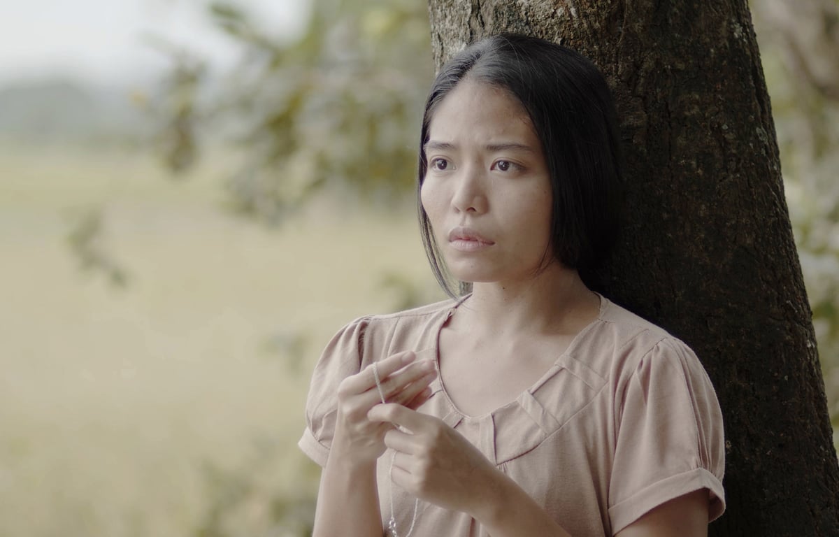 Ahlex Leyva remembers the past in ‘Bakit Ako Sinusundan ng Buwan.’