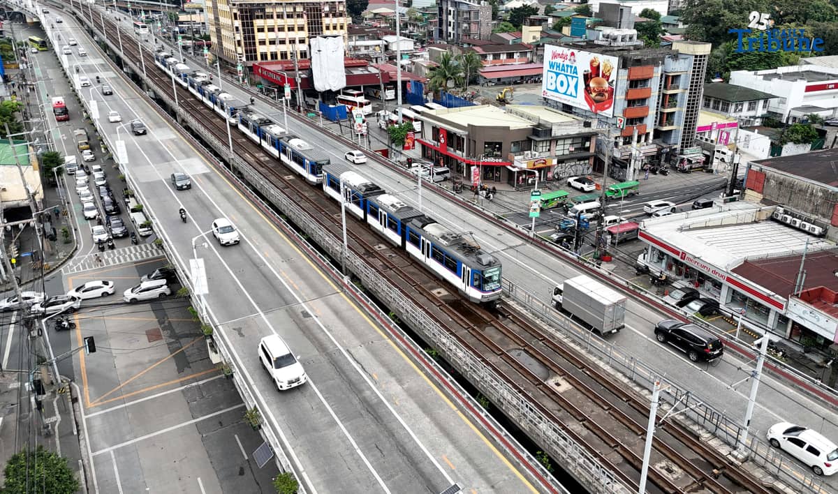 (October 27 2025) Motorist seen plying freely North and Southbound along Edsa in Quezon City on Monday October 27 2025, MMDA announce starting November 17 until midnight of December 25, all road excavation activities in Metro Manila, including concrete reblocking, road upgrading, and other works that may hinder the smooth flow of vehicles, to avoid of the heavy traffic during the holiday season. Photo/Analy Labor