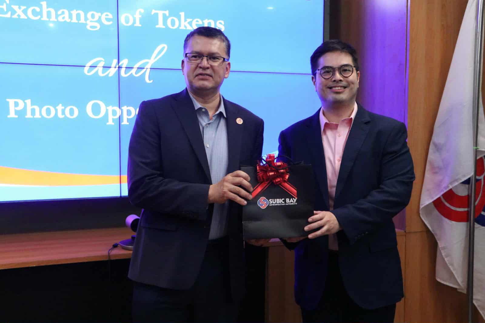 Arizona lawmakers explore partnerships with Subic Bay