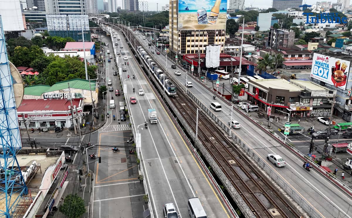 (October 27 2025) Motorist seen plying freely North and Southbound along Edsa in Quezon City on Monday October 27 2025, MMDA announce starting November 17 until midnight of December 25, all road excavation activities in Metro Manila, including concrete reblocking, road upgrading, and other works that may hinder the smooth flow of vehicles, to avoid of the heavy traffic during the holiday season. Photo/Analy Labor