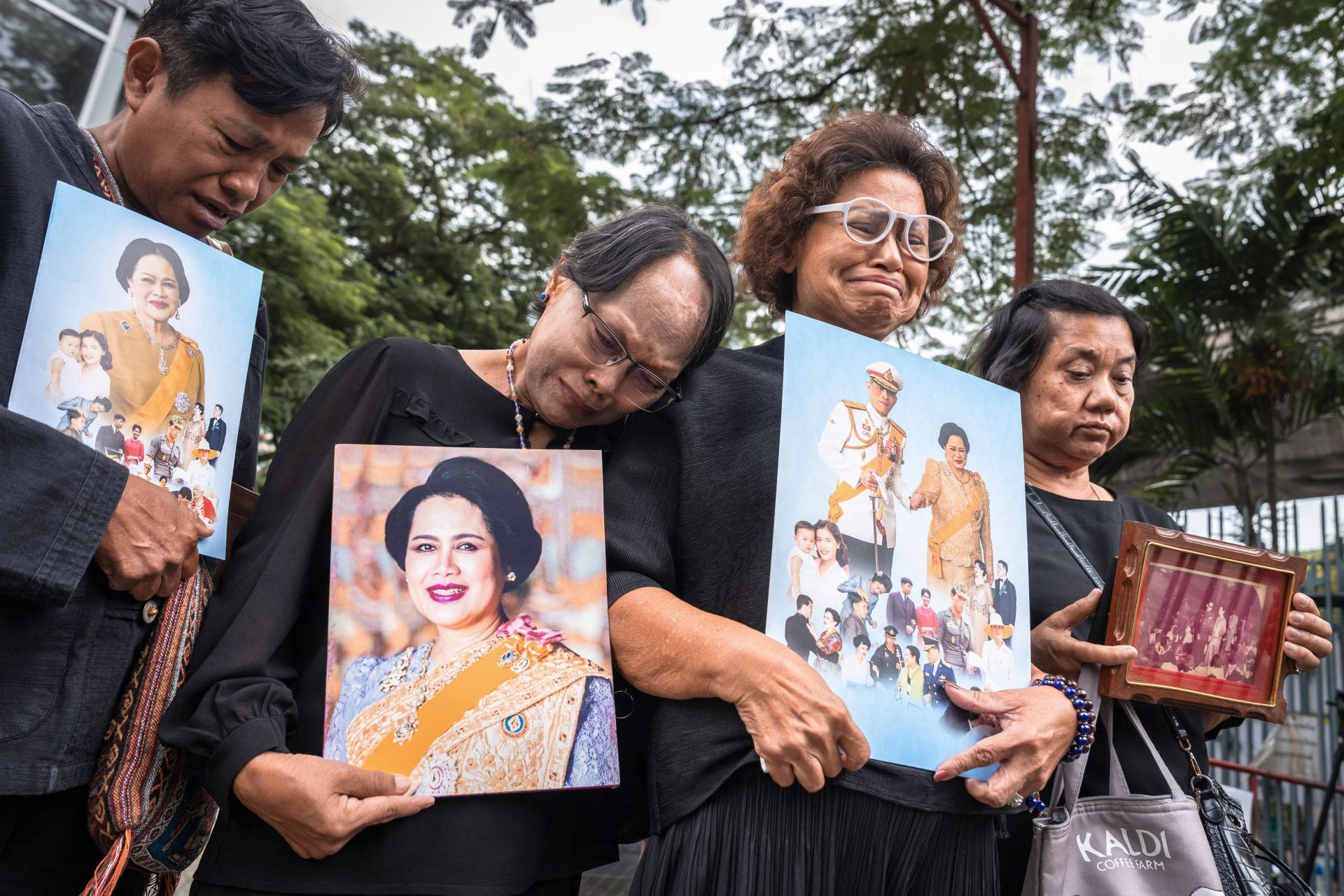 Thailand enters year-long mourning after death of Queen Sirikit