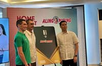 LEFT TO RIGHT: Home Credit Philippines Chief CRM Officer Petr Lukosz; Zdenek Jankovsky, Chief Business Development Officer at Home Credit Philippines, and Puregold Price Club, Inc. president Vincent Co, unveiled the Home Credit-Puregold Credit Card on Monday in Quezon City.