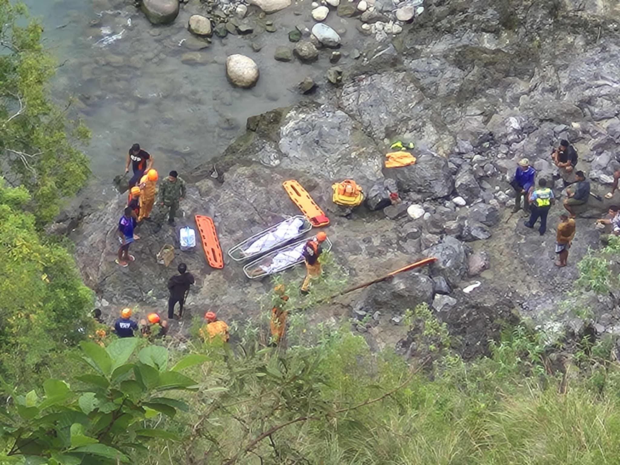 Three killed as truck plunges into Chico River in Mountain Province