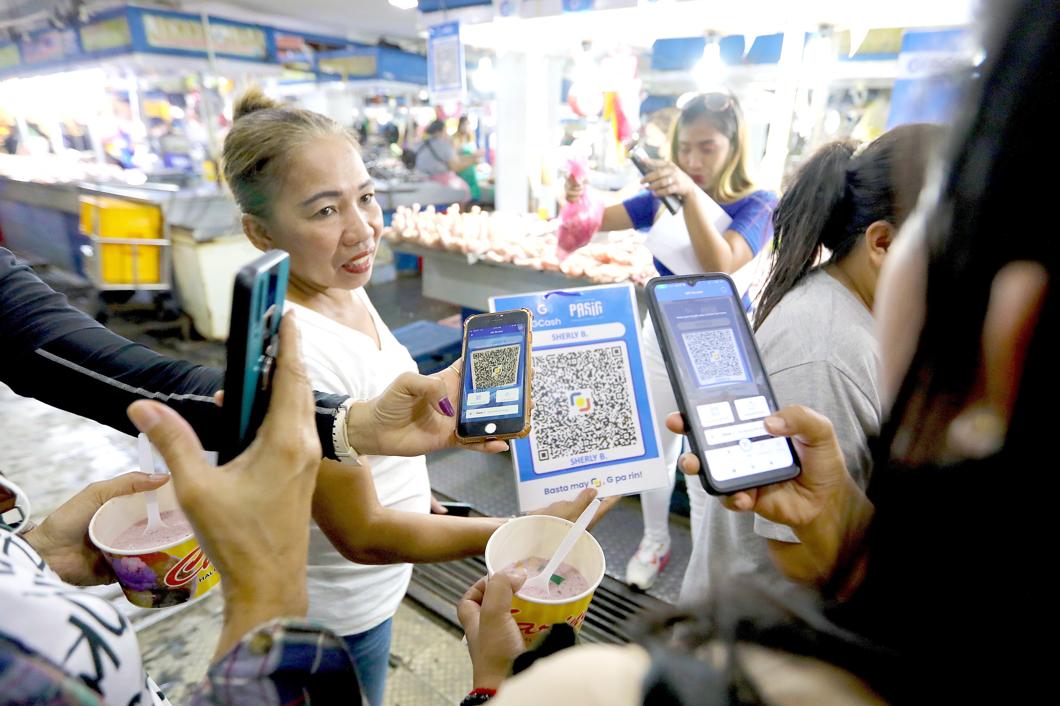 GCash belies data breach