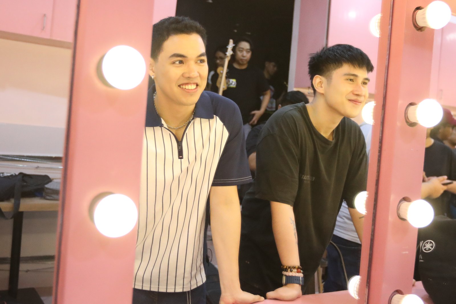 Rising original Filipino music acts Kavi and Waltz drops two separate singles that suggests a new take on OPM. Kavi releases his debut single “Ulan,” a mellow pop track that suggests melancholy, and having separation anxiety with someone he dears. Waltz on the other hand, drops a new song titled “Cold Soup,”that suggests acceptance.| Aram Lascano