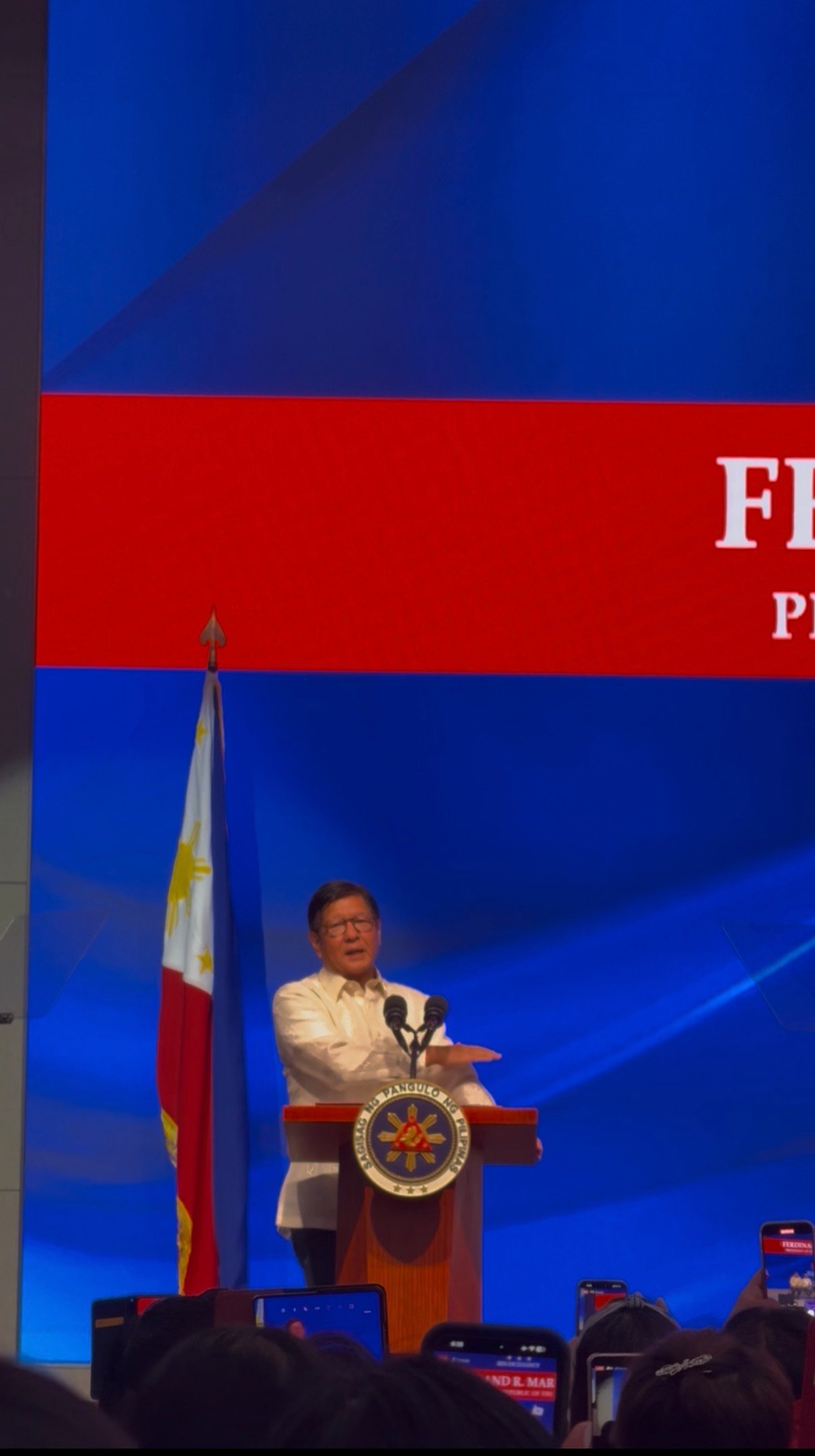 Marcos meets with Sokor Filcom, announces new consulate in Busan