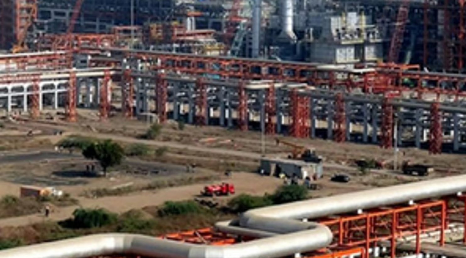 Indian state-backed refinery halts Russian oil
