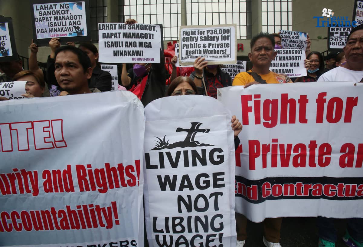 (October 30 2025) Members of Alliance of Health Workers from various public hospital hold a Halloween protest action In front of Philippine Heart Center, East Avenue, Quezon City on Thursday October 30 2025, to condemned the government’s continued neglect of health workers welfare and the worsening condition of public hospitals. Photo/Analy Labor