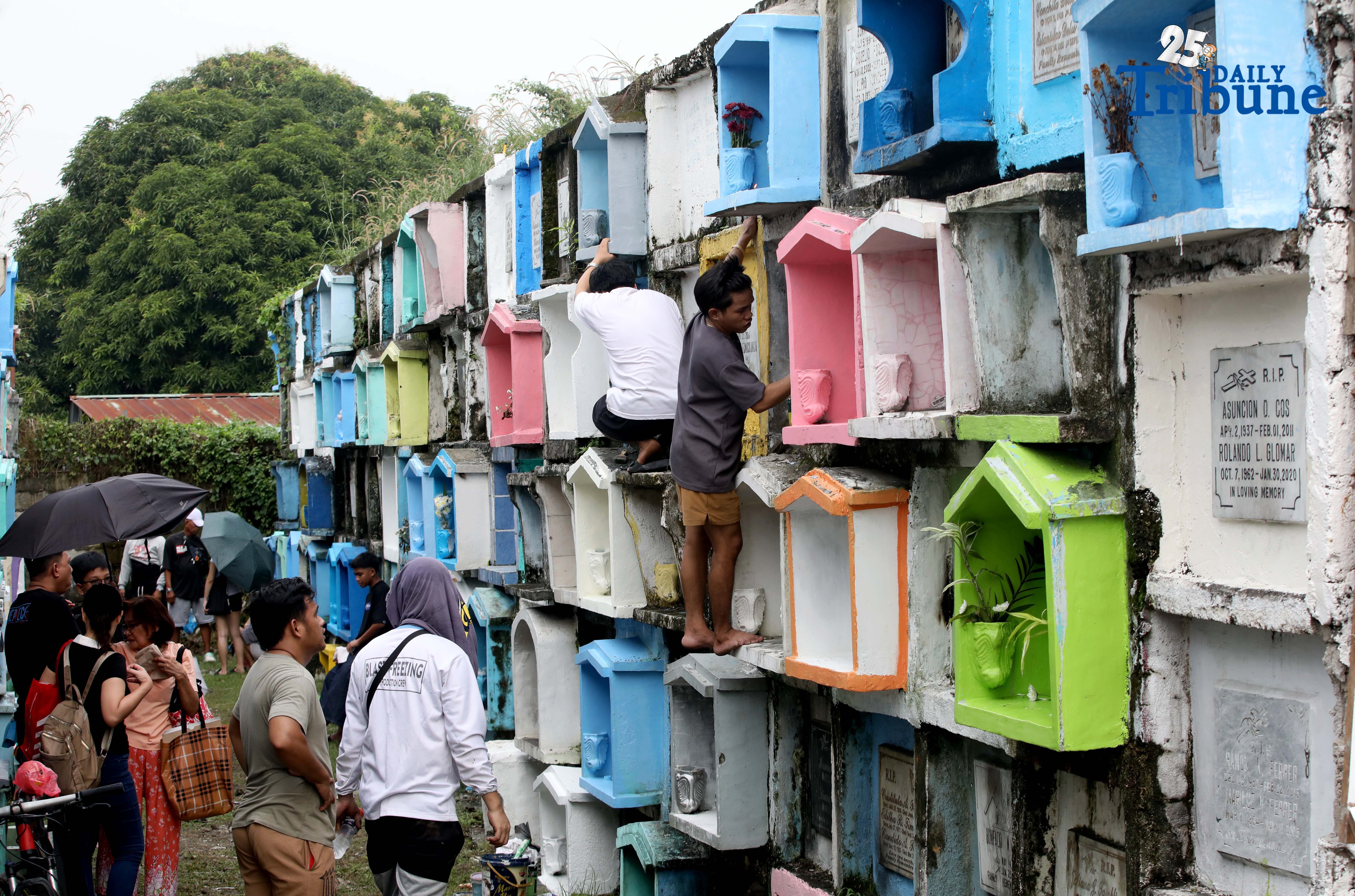 Valenzuela Public Cemetery 