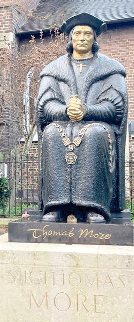 St Thomas More’s statue in London.