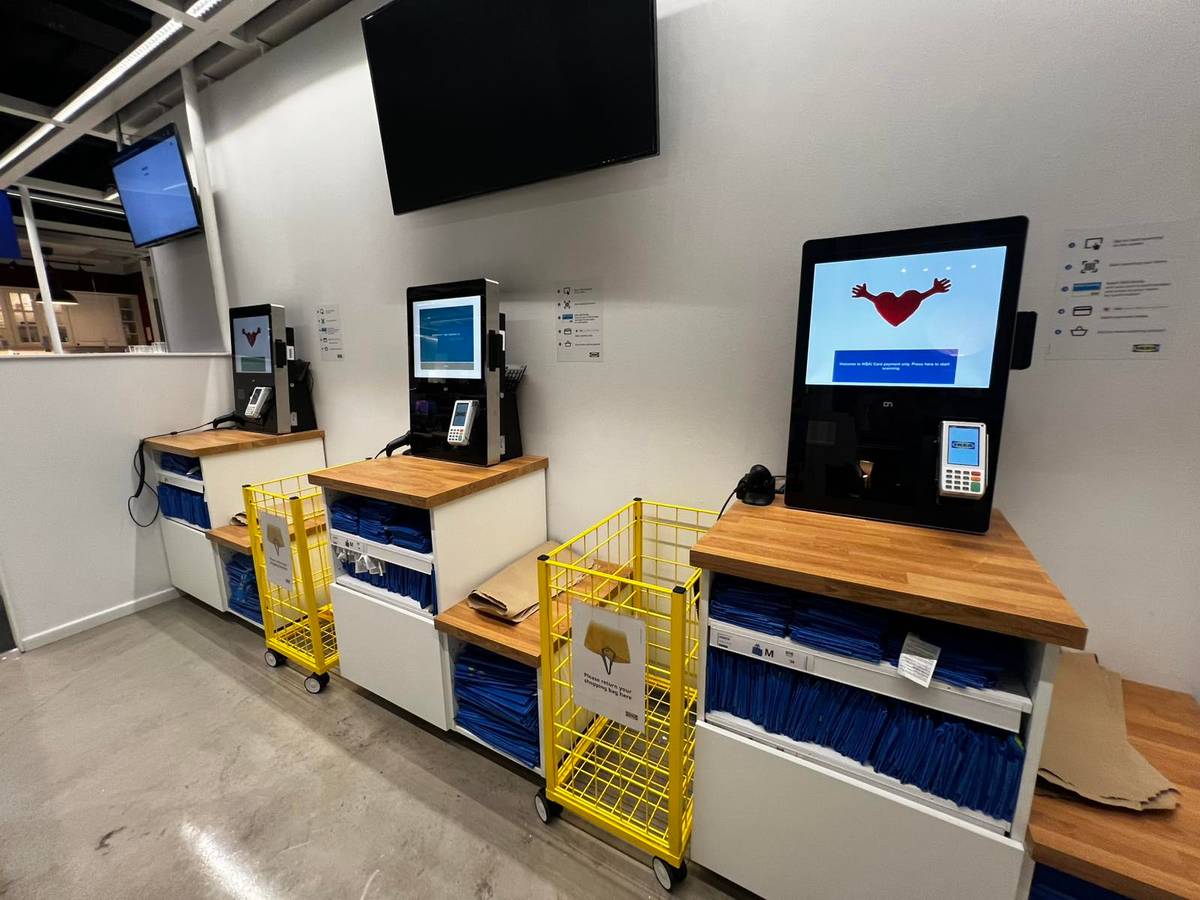 The shop operates on a cashless payment system.
