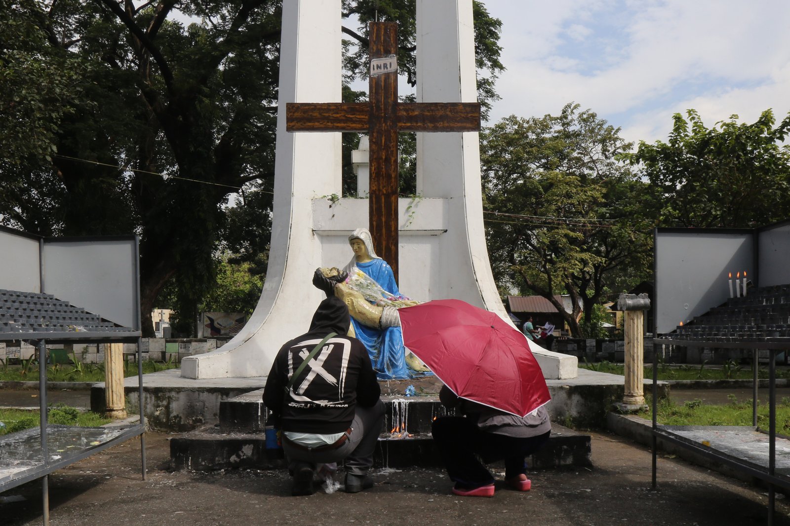The situation at the Manila North Cemetery as people visit their dearly departed on Friday, 31 October 2025, ahead of All Saints' Day. The Manila North Cemetery administration is expecting the crowd to reach 2 million visitors by 02 November.