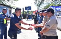 Gen. Peñones extends food packs, words of encouragement