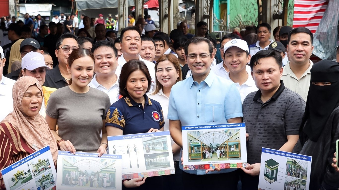 Manila eyes halal town, golden mosque revival