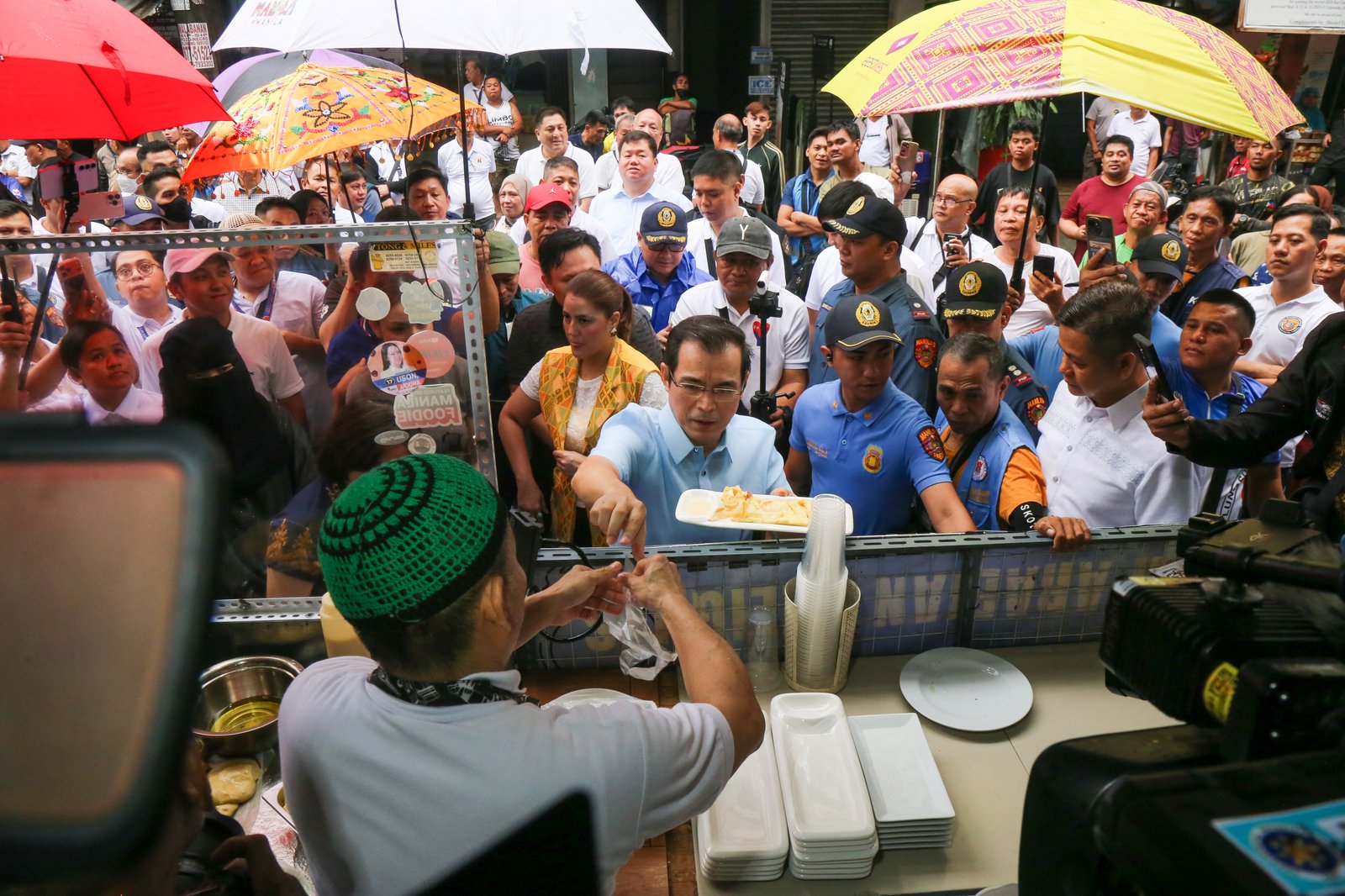 DBM Secretary Amenah Pangandaman joins Manila City Mayor Francisco “Isko” Moreno and local officials for a site inspection of the proposed Quiapo Halal Town in Barangay 384, Manila, on 3 November 2025. The project aims to promote inclusive economic growth and support the Muslim community through sustainable development and halal tourism initiatives.
