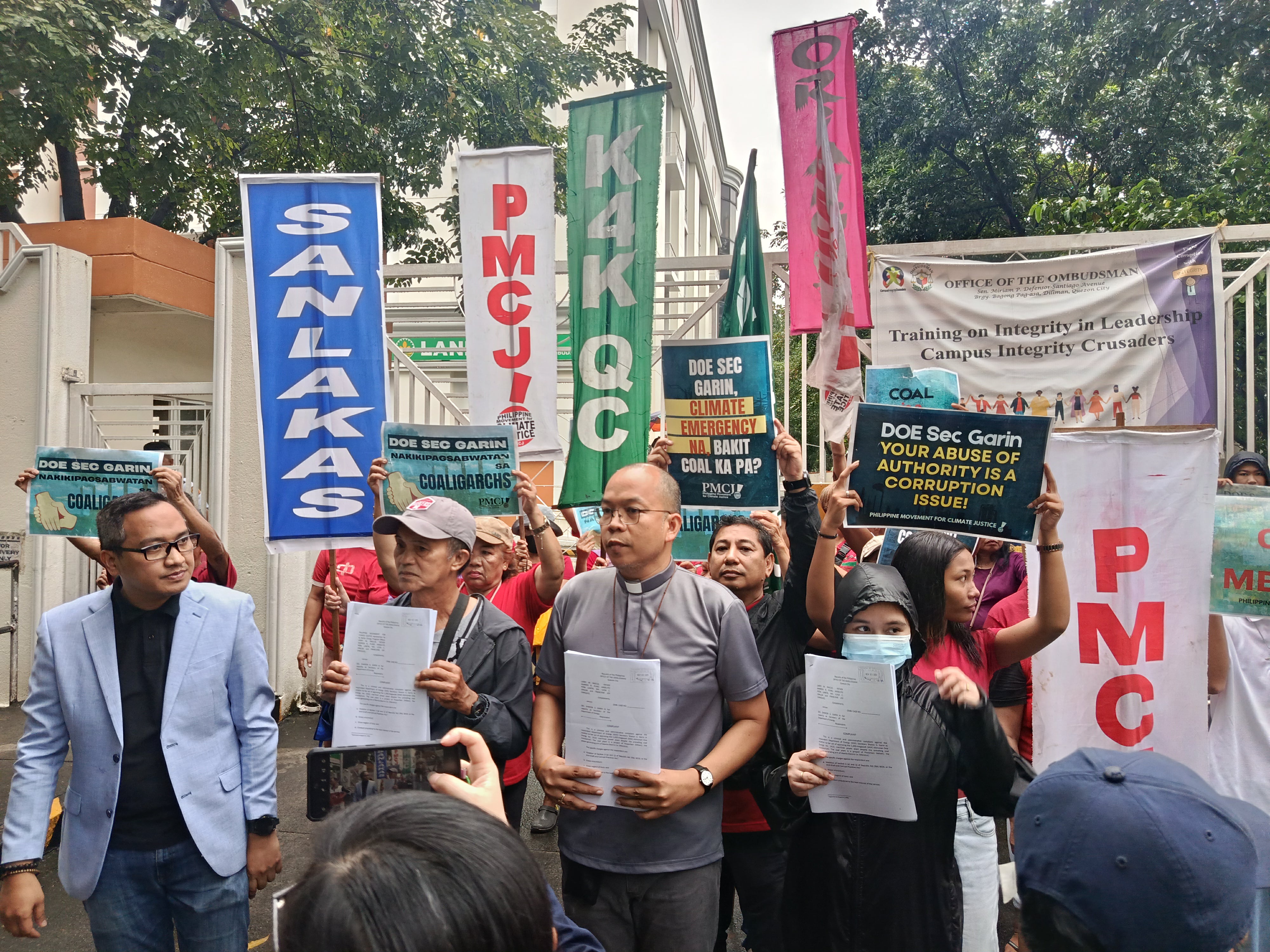 Groups from Quezon Province file complaint vs DOE chief for coal project