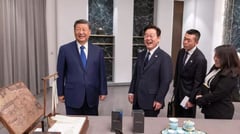 Xi jokes about spying with Chinese phone gift for South Korea’’s Lee