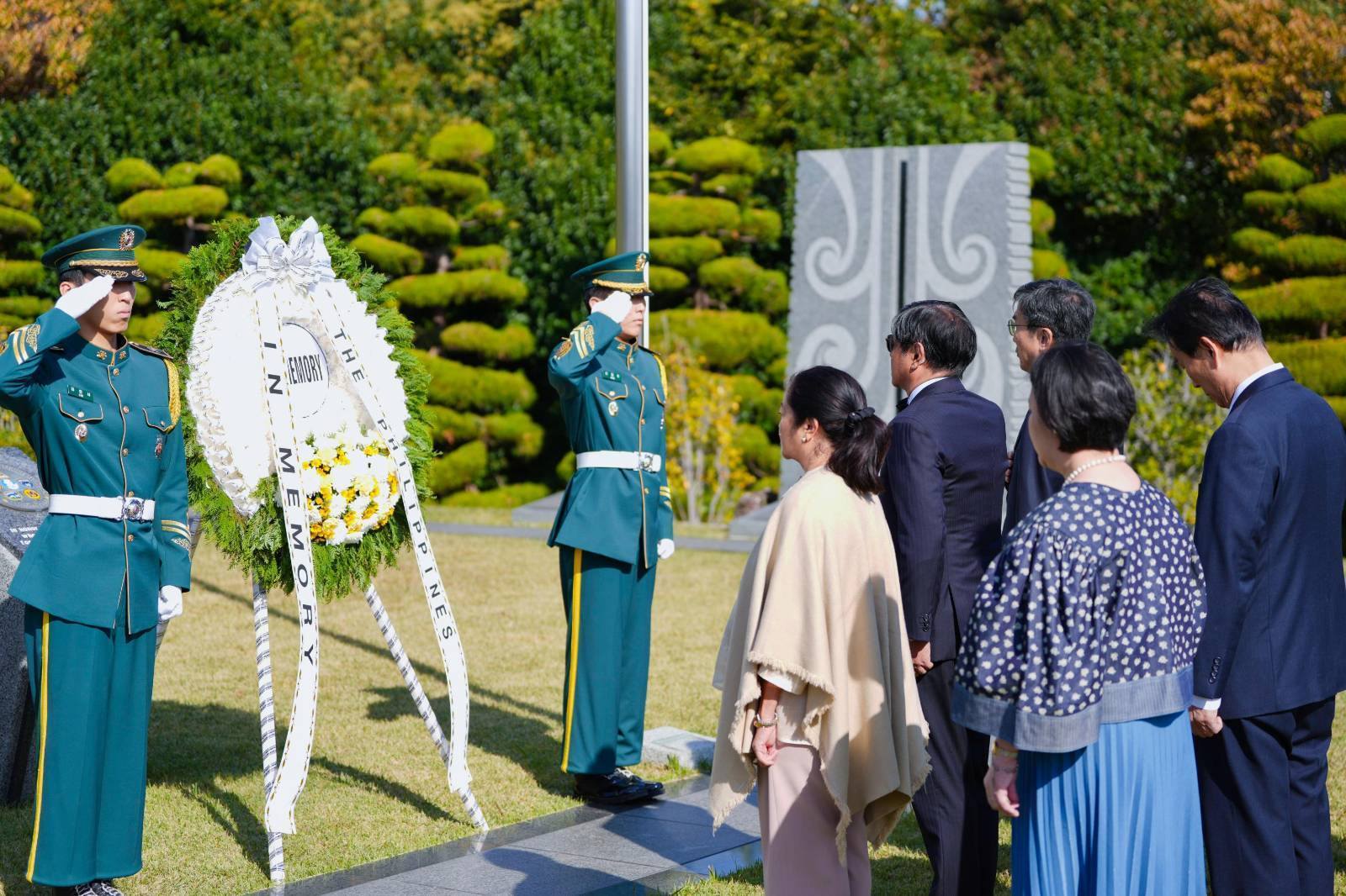 Marcoses honor fallen heroes