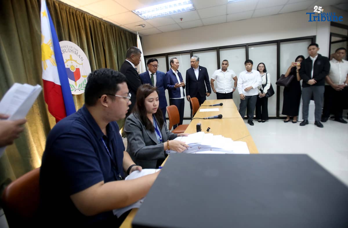 (November 04 2025) ICI chairperson Andres Reyes Jr. submitted another referral before the Ombudsman with Ombudsman Crispin Remulla to oversee during the submission, in the case related to the investigation of the anomalous flood control projects on Tuesday November 4 2025, ICI urging an vestigation of former DPWH Secretary Manuel Bonoan, former Undersecretaries Roberto Bernardo and Maria Catalina Cabral, Bulacan 1st District Engineer Henry Alcantara, Assistant Engineer Bryce Hernandez, and Topnotch Catalyst Builders Inc. owner Eumir Villanueva for their supposed involvement in an irregular riverbank protection project in Plaridel, Bulacan. Photo/Analy Labor