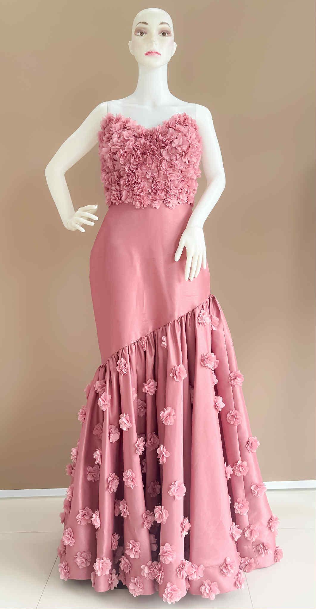 A splash of fuchsia.