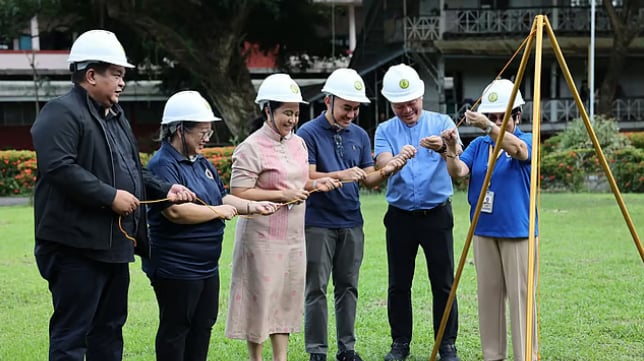 Bicolano students get huge boost