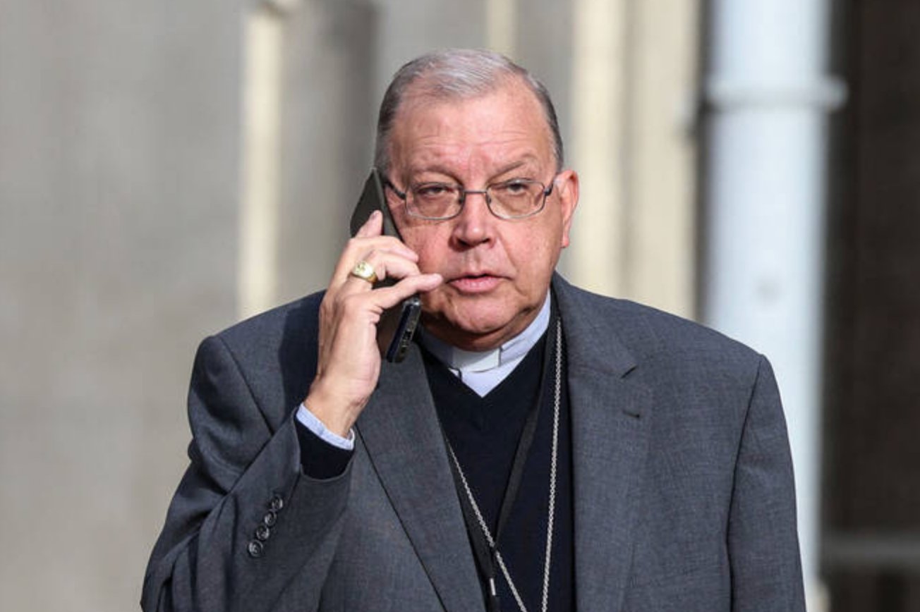 Pope pressures French bishop to quit over affair