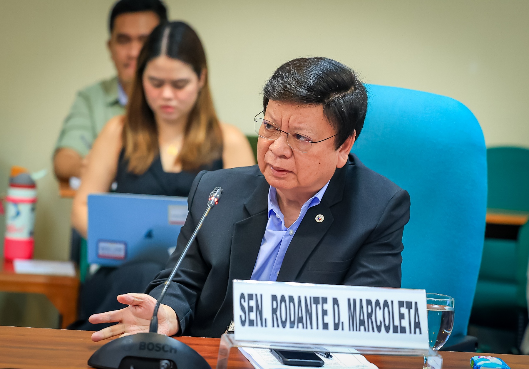 Comelec zeroes in on Marcoleta