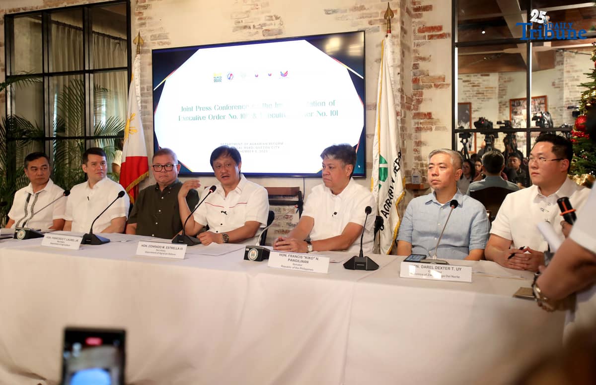 DA Secretary Francisco P. Tiu Laurel, Jr., DAR Secretary Conrado Estrella, and Agrarian Reform Chair Sen. Francis “Kiko” Pangilinan and other officials hold a joint press-conference for the implementation of EO 100 and EO 101 issued by President Ferdinand Marcos Jr, directing all national and local government agencies to fully implement the Sagip Saka Act or Republic Act No. 11321, which establishes the Farmers and Fisherfolk Enterprise Development Program to provide all forms of assistance to farmers and fisherfolk to reach their full potential, increase their income, and improve their quality of life, held at Department of Agrarian Reform office in Quezon City on Thursday , 06 November 2025.