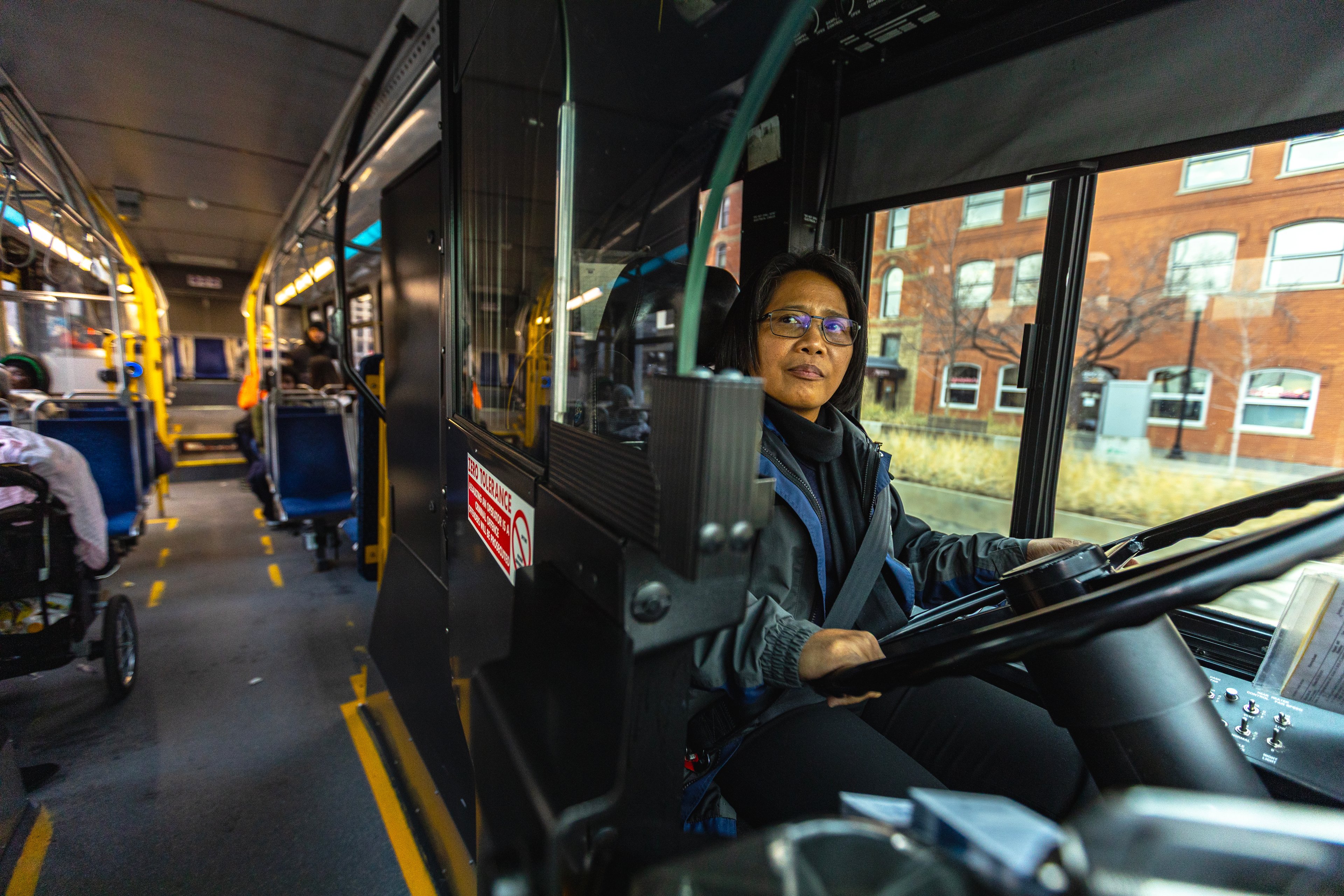 4’9” Pinay takes the wheel and with it, her dreams