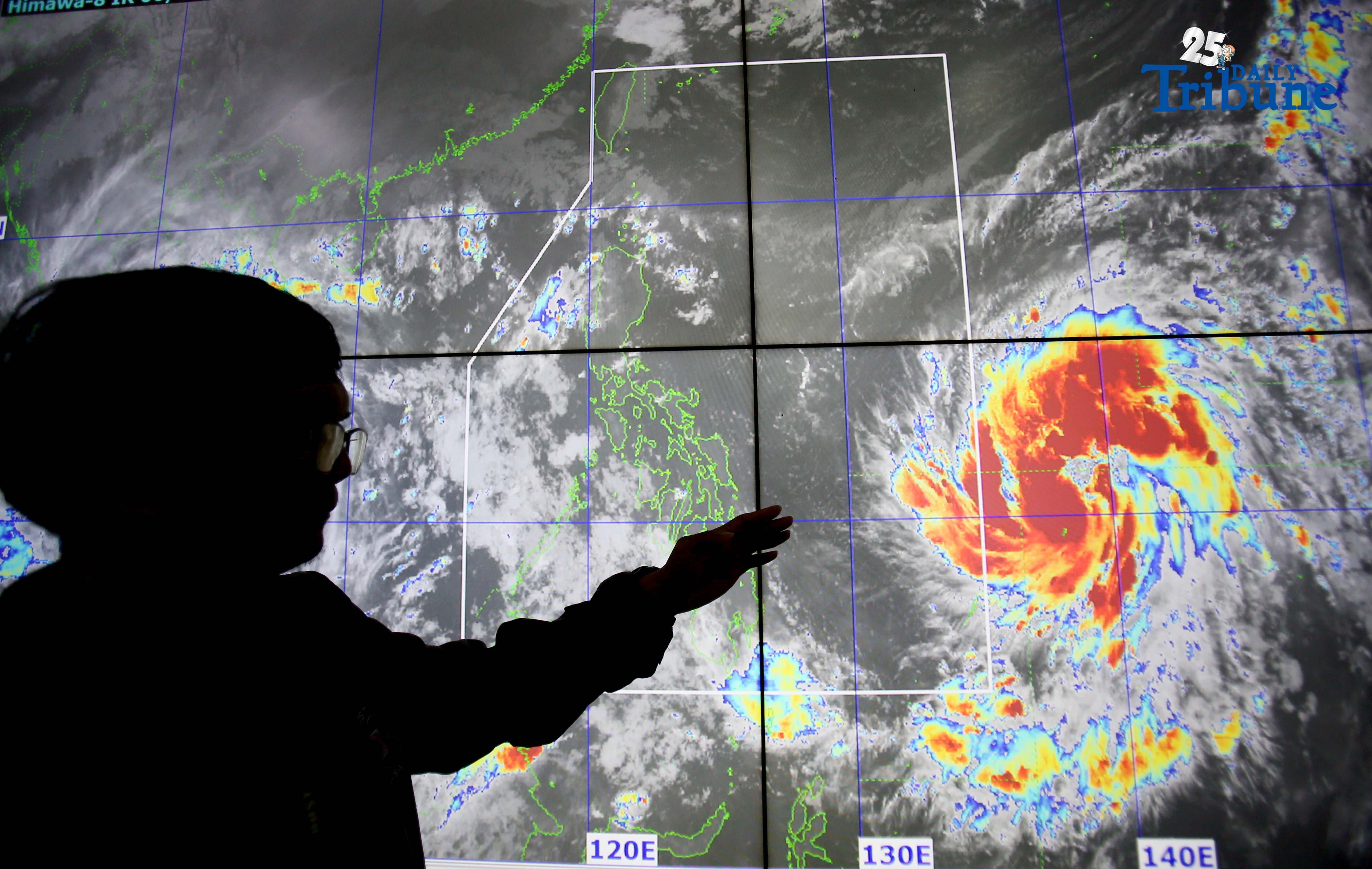 Super Typhoon ‘Fung-Wong’ looms
