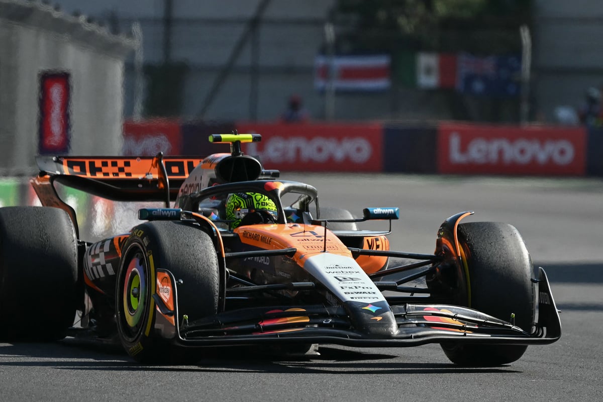 LANDO Norris leads the pack in his McLaren at the Mexico City Grand Prix on 26 October 2025.