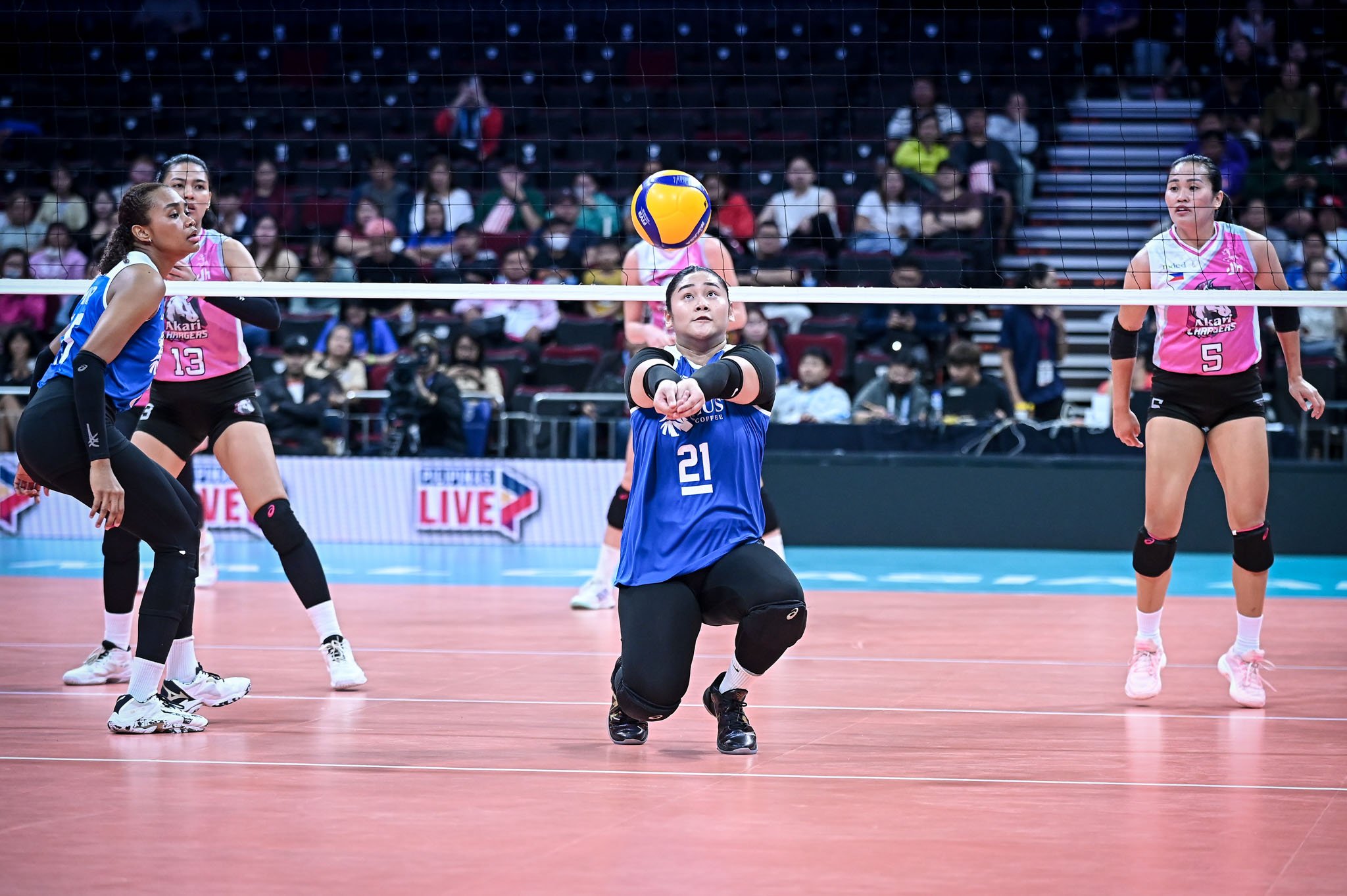 Mondoñedo keeps ZUS Coffee hot