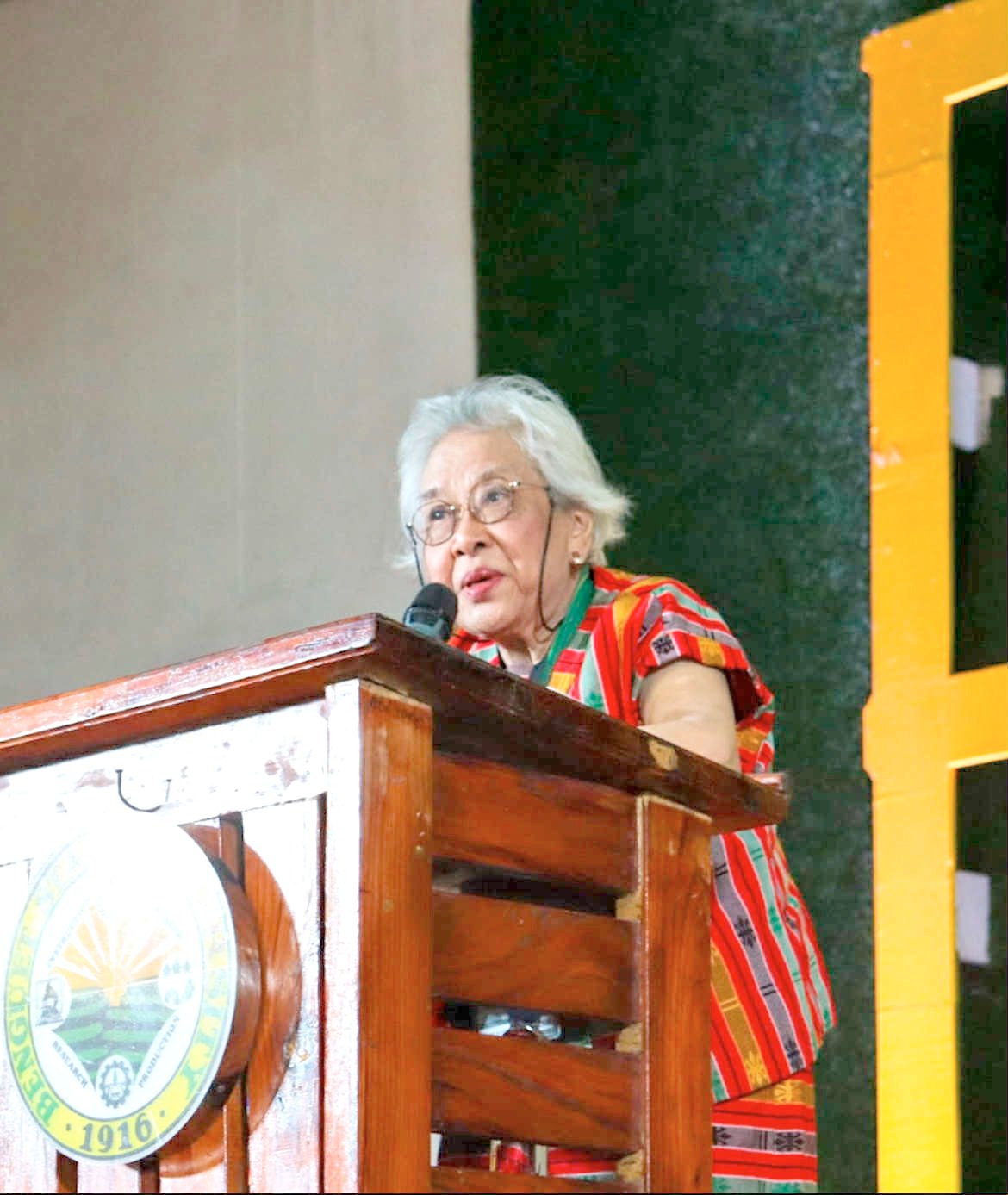 PNHS Ppesident Bernardita Reyes-Churchill.
