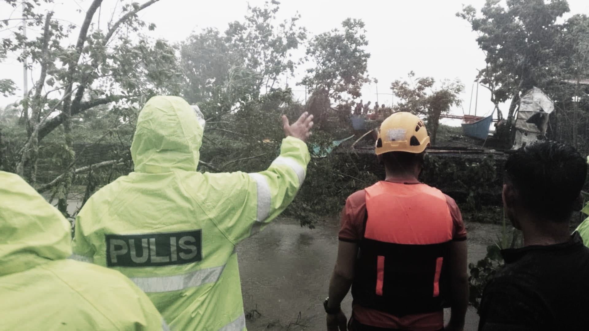 PNP mobilizes evacuation security, road clearing in ST Uwan-hit areas